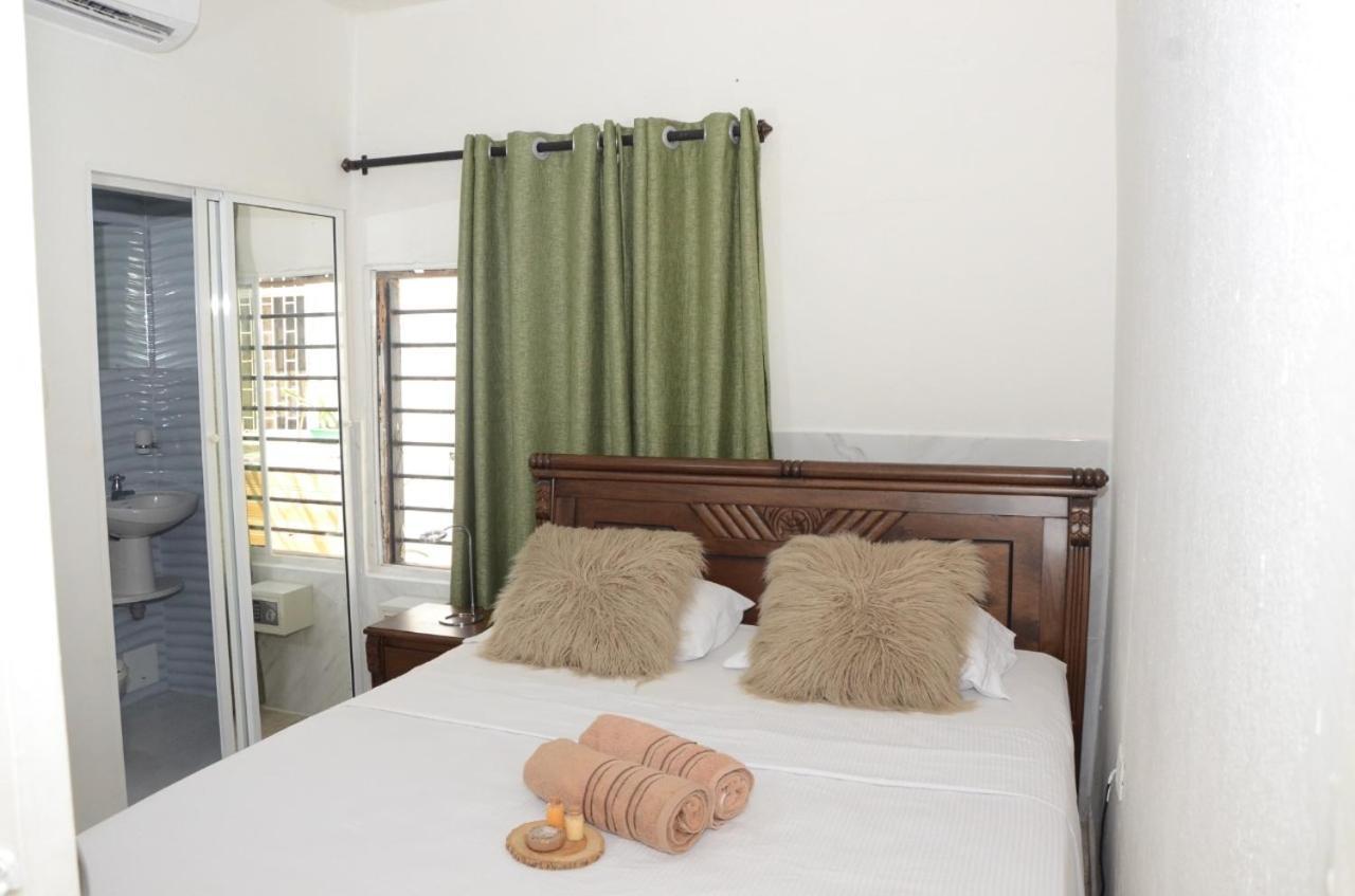 Hostal Marbella 47 Cartagène Extérieur photo