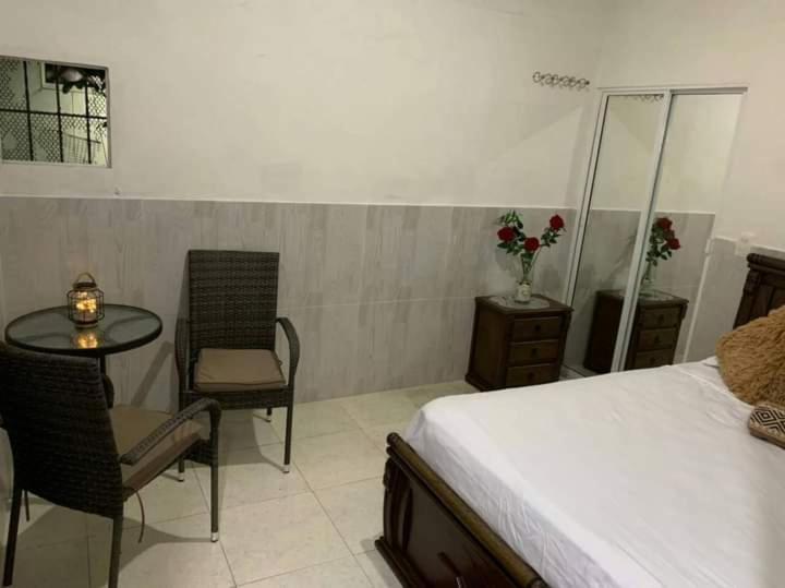 Hostal Marbella 47 Cartagène Extérieur photo
